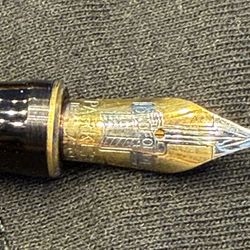 Parker Penn 18 karat gold with platinum tip