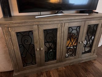 Tv stand