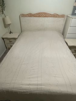 Queen Bedroom Set