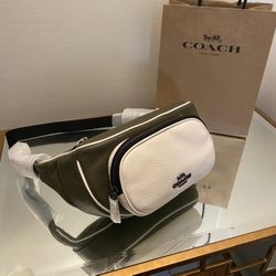 ❤️💐New Coach Waist Bag/fanny Pack Great For This Summer 