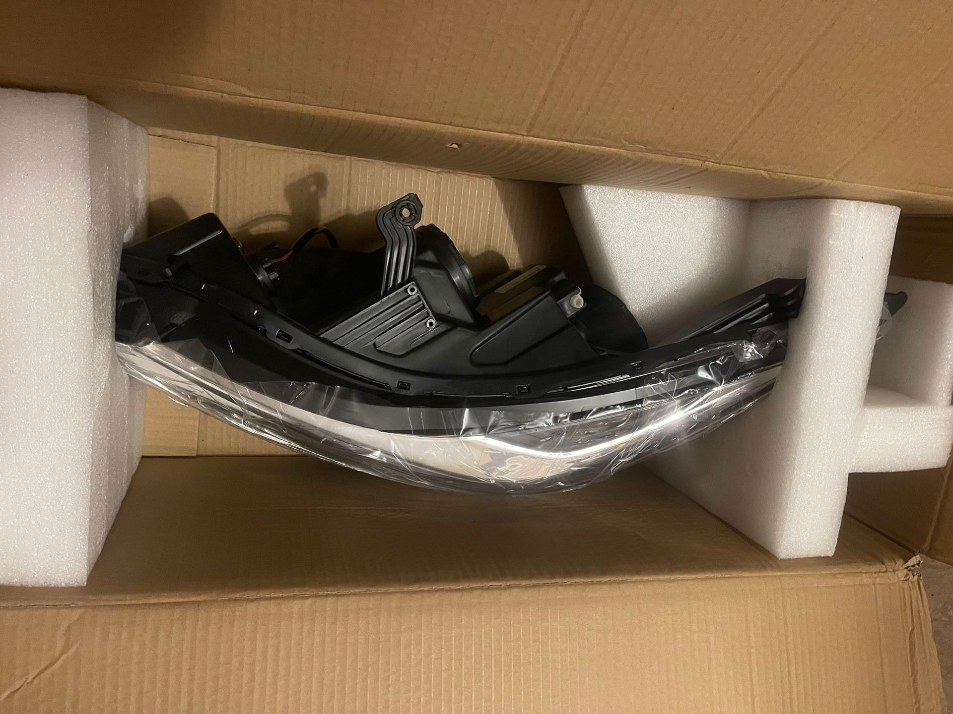 Headlamp Assy For 2016-2019 Chevrolet Cruze