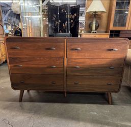 Dresser mid century modern style MCM