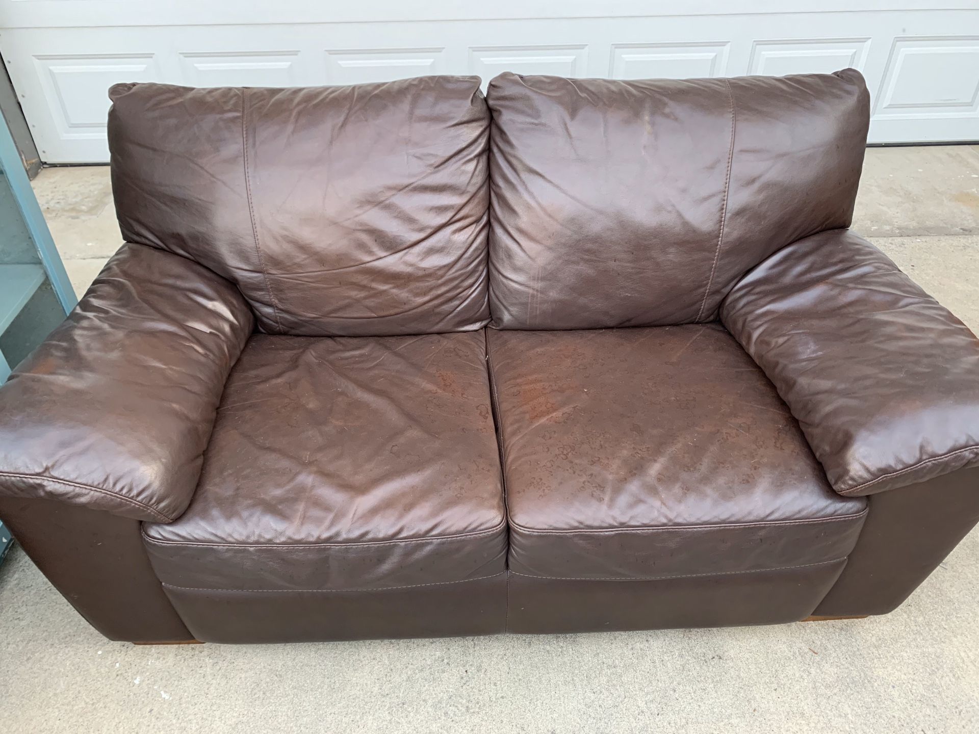 Leather Loveseat & Chair