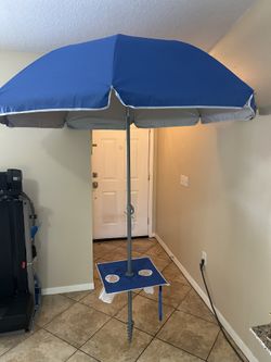 HD Beach Umbrella With Table 6.5 feet BRAND NEW