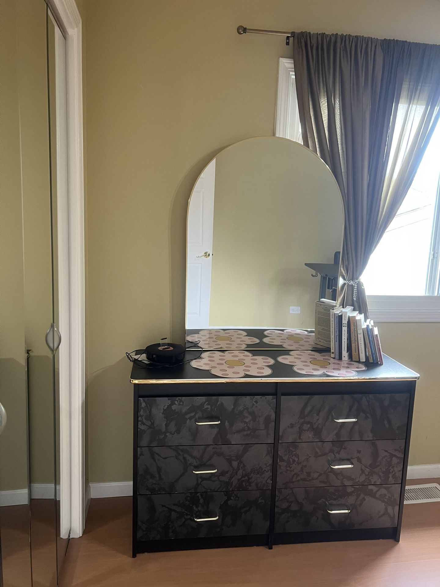 3 Pcs Bedroom Set 