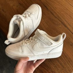 Kids 3Y Nike Court Borough Low Sneakers 