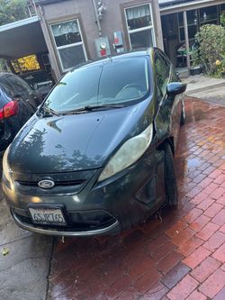 2011 Ford Fiesta