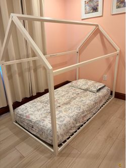 House bed frame - twin