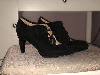 Naturalizer velvet suede heel booties size 8