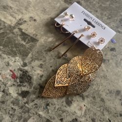 nice earrings 