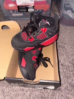 Toddler shoes/Jordans