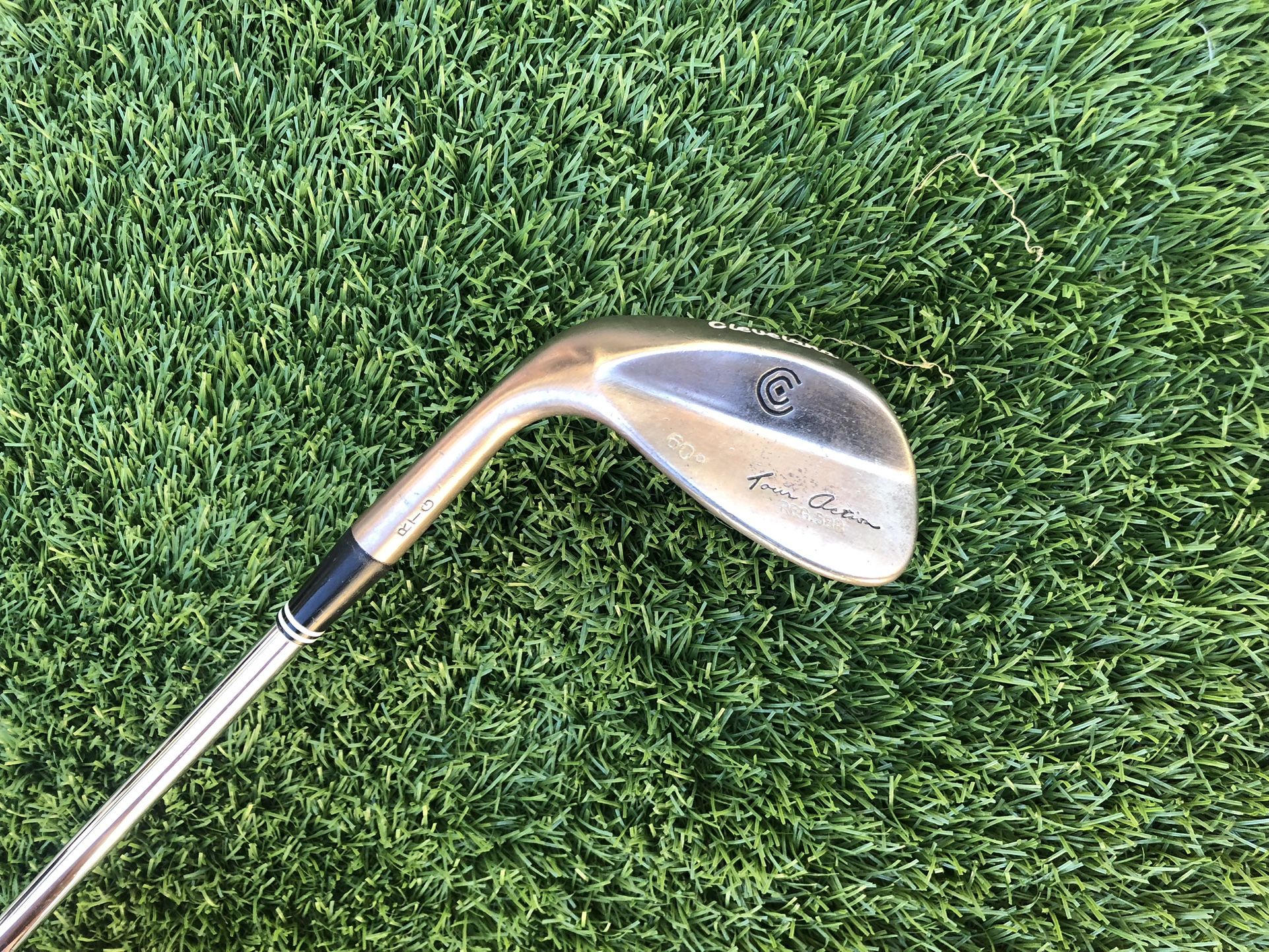 LH Cleveland Tour Action Reg 588 60* Wedge