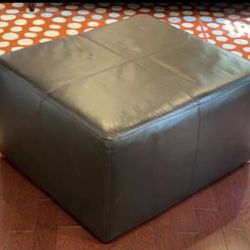 BO Concept Ottoman