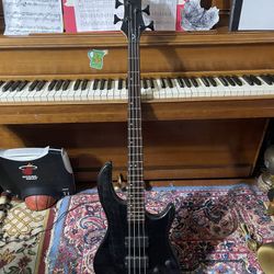 Dean Guitars E10APJ Electric Bass Guitar Classic Black