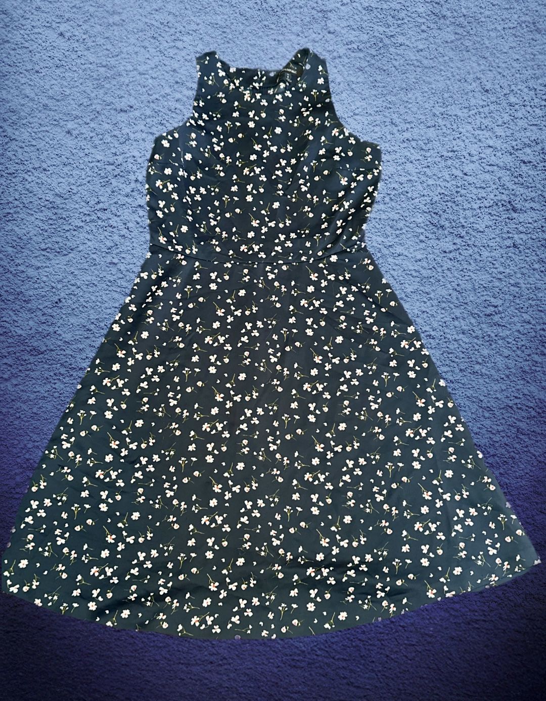Banana Republic dark blue floral dress. Satin. Size 8.