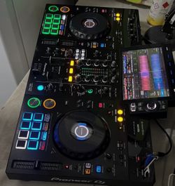 Pioneer XDJ-RX3 All in One DJ Controller