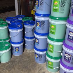 Detergent And Fabric Softener, 