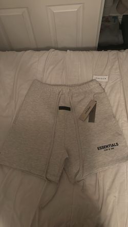 Essential shorts light oak