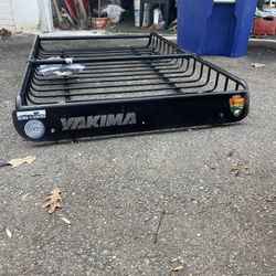 Large Yakima Mega warrior Roof rack