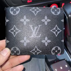 Men’s Louis Vuitton Black Wallet 