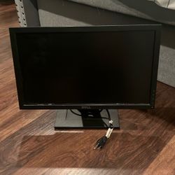 Dell monitor with adaptor