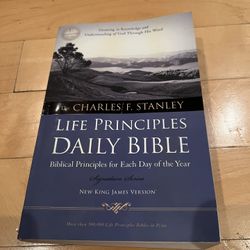 Charles Stanley Life Principles & Devotion Book