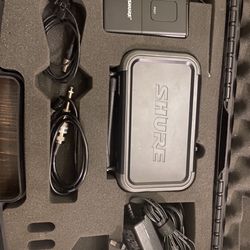 Shure PGX Receiver Wireless Body Pack/ Instrument Cable Or Lapel  Mic 