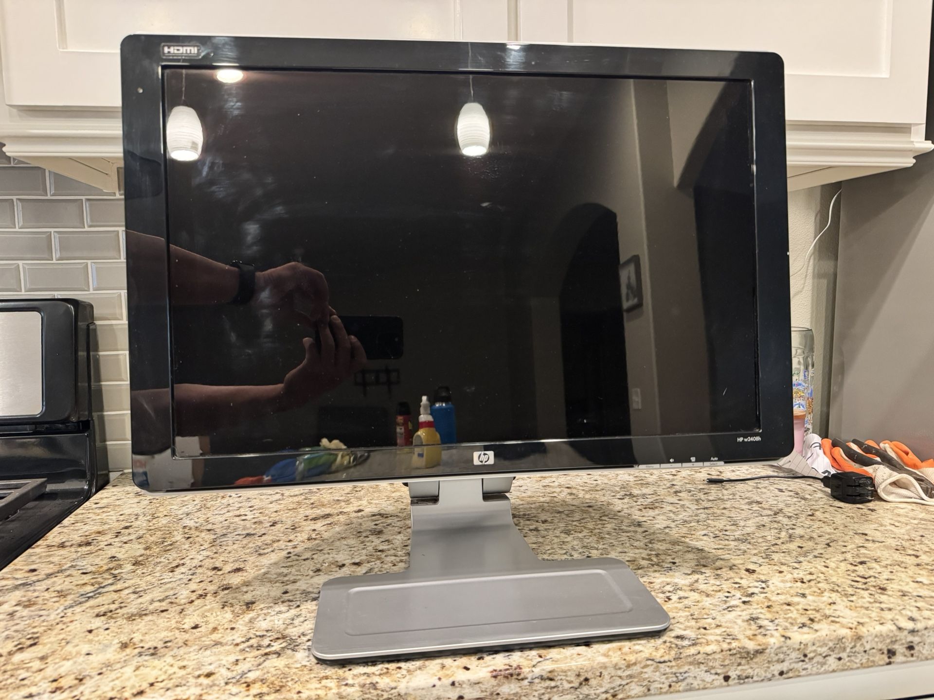 HP 24" Widescreen LCD Computer Display