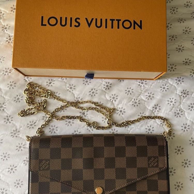 LV handbags for Sale in Long Beach, CA - OfferUp