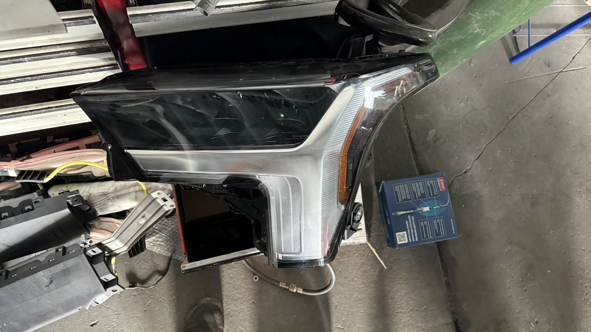 2025 Tundra Front Left Headlight 
