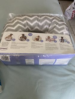Feeding and support pillow