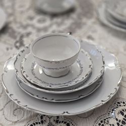 Fine China Dining Set 