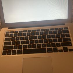 2017 Apple MacBook Air