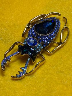 Large Rhinestones Crystal Beetle brooch