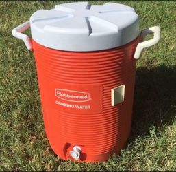 Cooler - Insulated 5-Gallon Beverage Container by Rubbermaid. Used for Water Only. In Very Good Condition !! ONLY: $50.