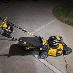 DEWALT Lawnmower 