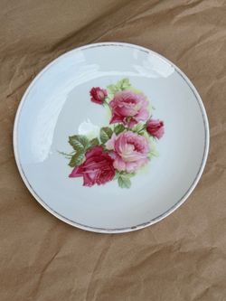 antique rose pattern plate