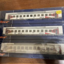 Roco Hi Scale Passenger Cars New