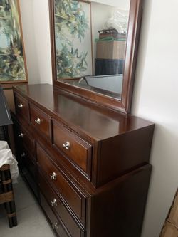 Luxury 5-piece Bedroom Set