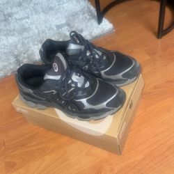 ASICS Gel NYC SIZE 11