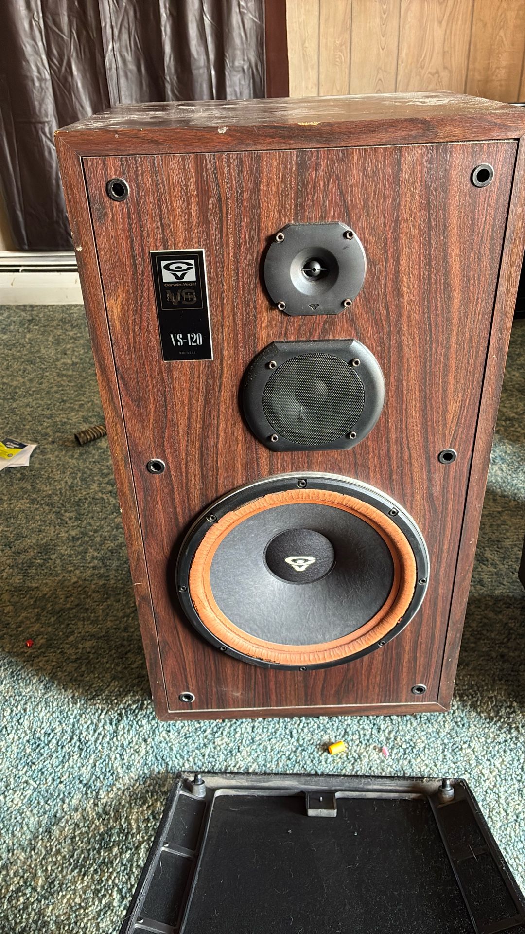 Moving must sell! Cerwin-Vega! House Speakers