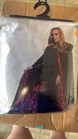 63” deluxe velvet cape Halloween/Cos Play