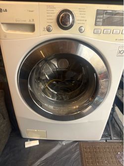 LG Front Load Washer & Dryer Set