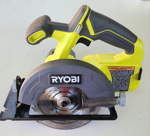 RYOBI
ONE+ 18V Cordless 5 1/2 in. Circular Saw (Tool Only)