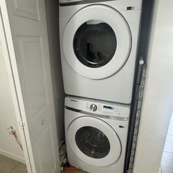 Samsung Washer & Dryer Set – Like New, Less Than 1 Year Use