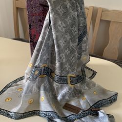 Louis vuitton scarf for sale - New and Used - OfferUp