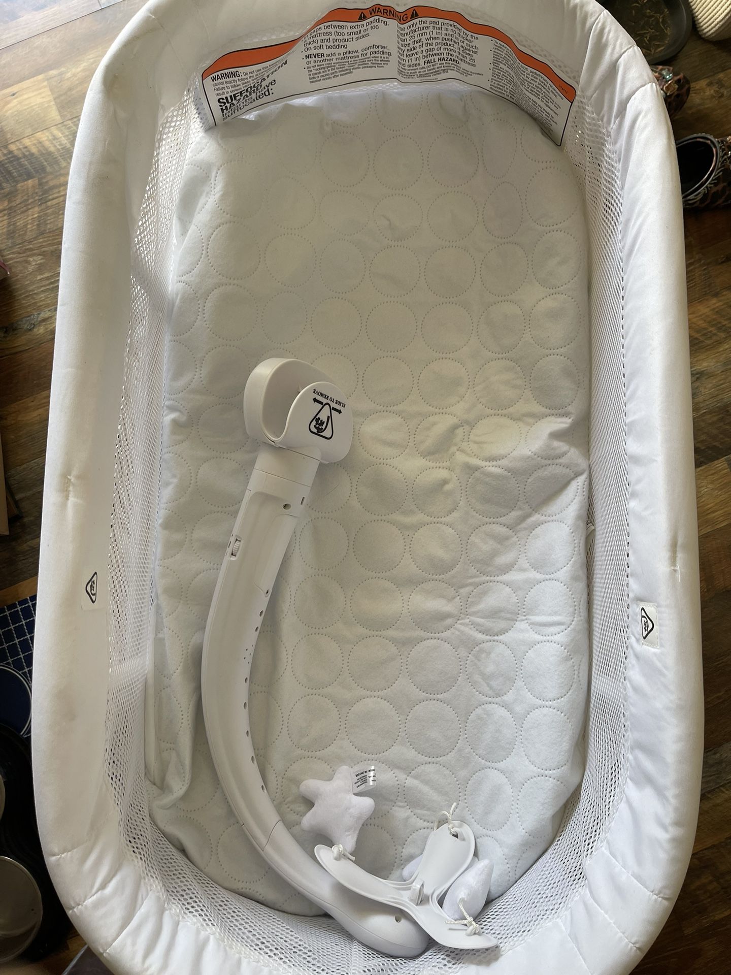 Brand New Baby Bassinet