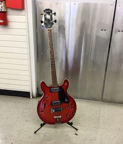 Epiphone semi hollow body electric bass