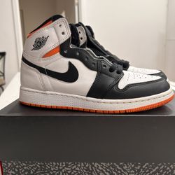 Jordan 1 Retro High Electro Orange 