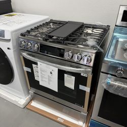 LG 6.3 Cubic Feet Smart Wi-Fi Enabled ProBake Convection InstaView Gas Slide In Range With Air Fryer